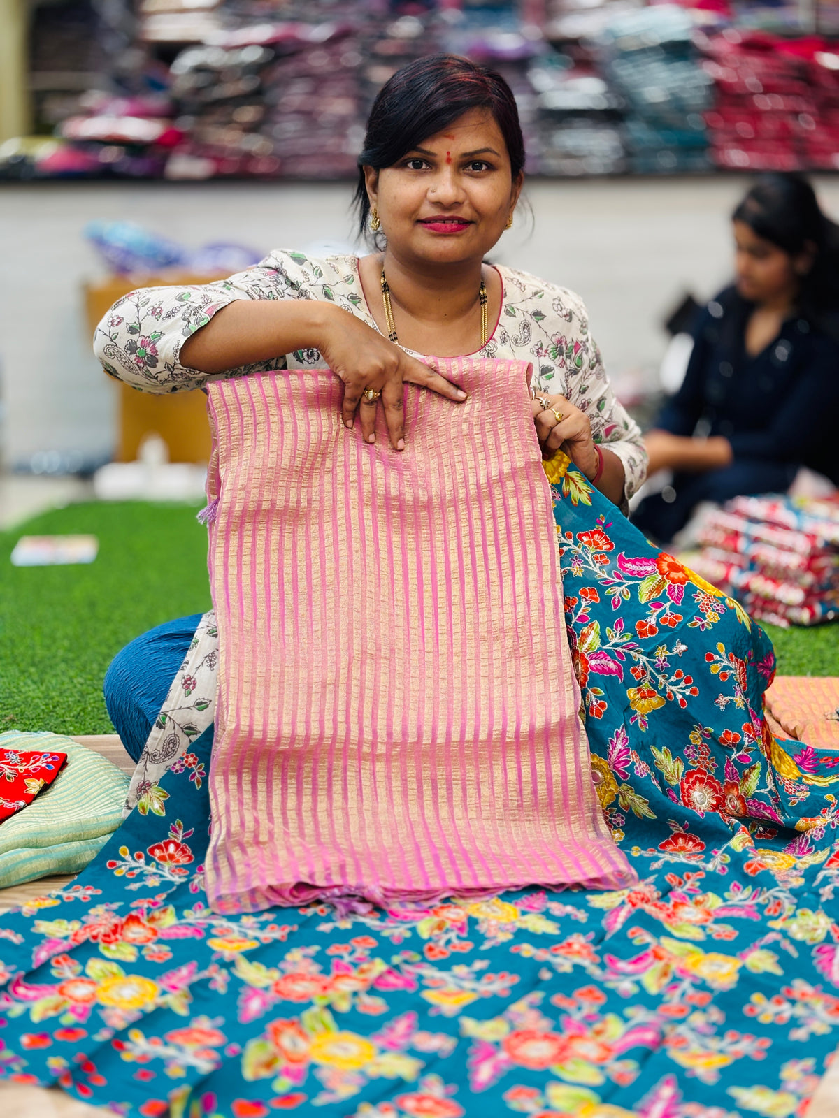 Position blouse Moonga saree