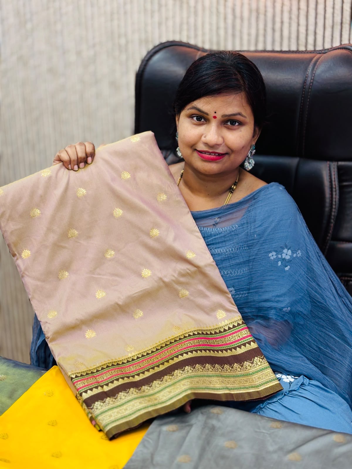 Semi Kanchi Patola sarees
Contrast borders