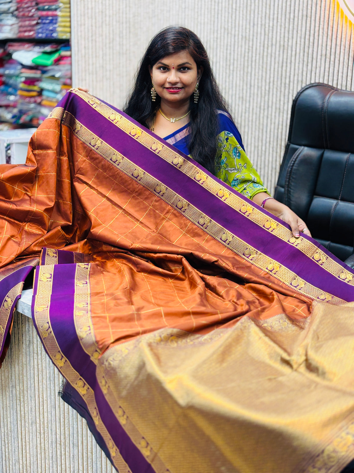 Rust Gadwal Pattu Saree
