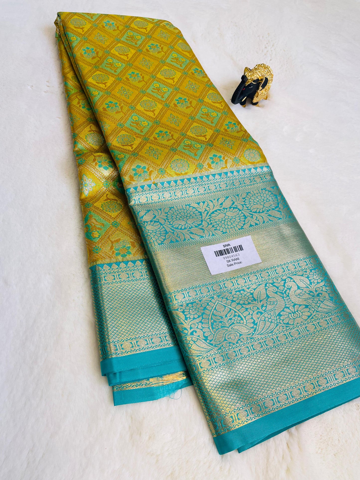 Semi Kanchi Pattu