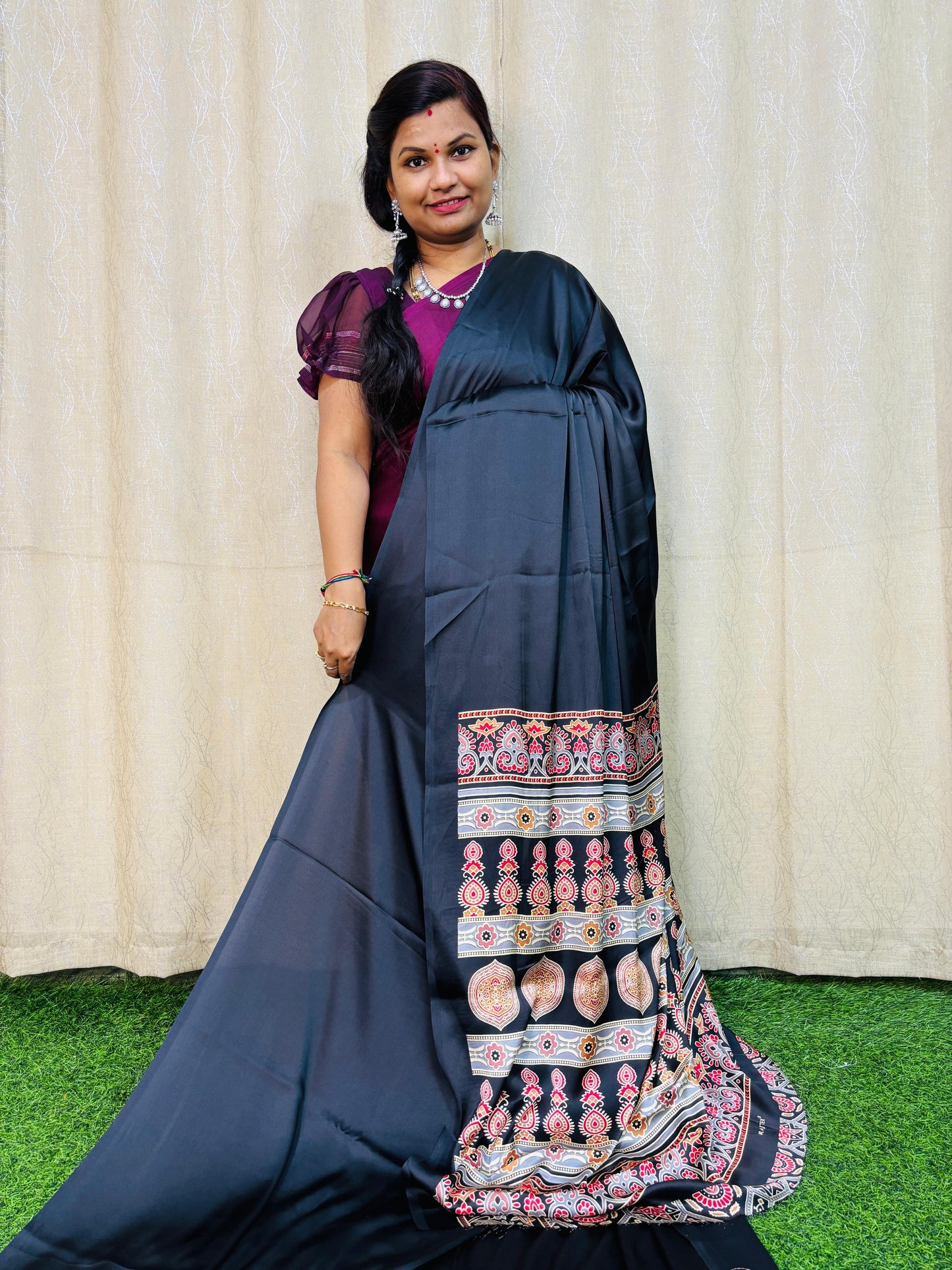 అజ్రాక్ తో మైదానం