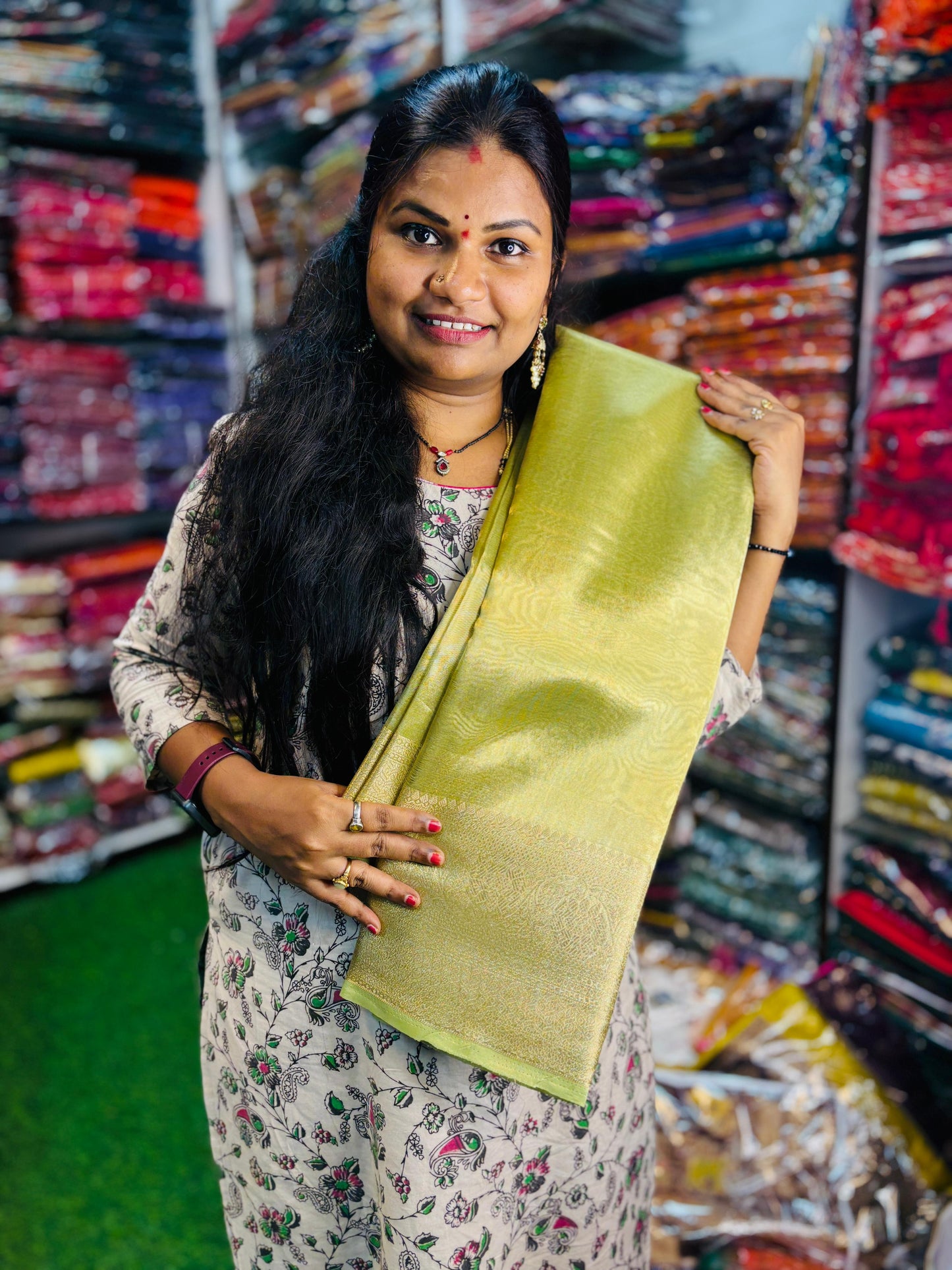 Plain tissue sarees with Kanchi borders