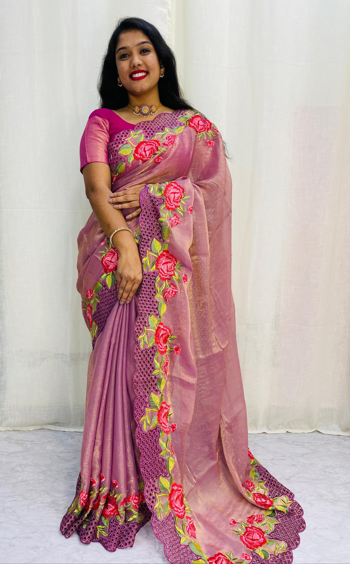 షిమ్మర్ టిష్యూ కట్వర్క్