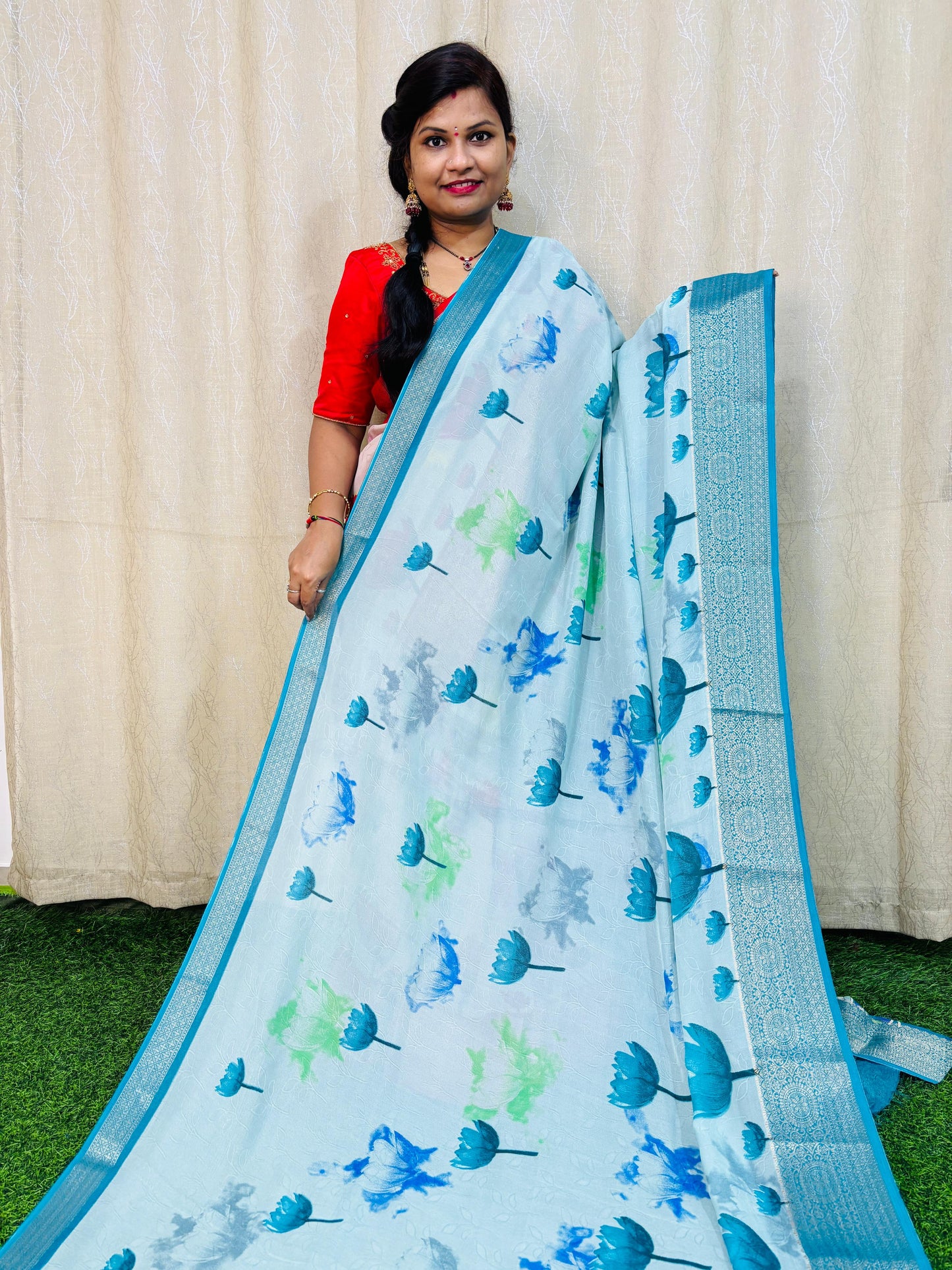 షిఫాన్ జార్జెట్స్ను కట్టి చాపండి