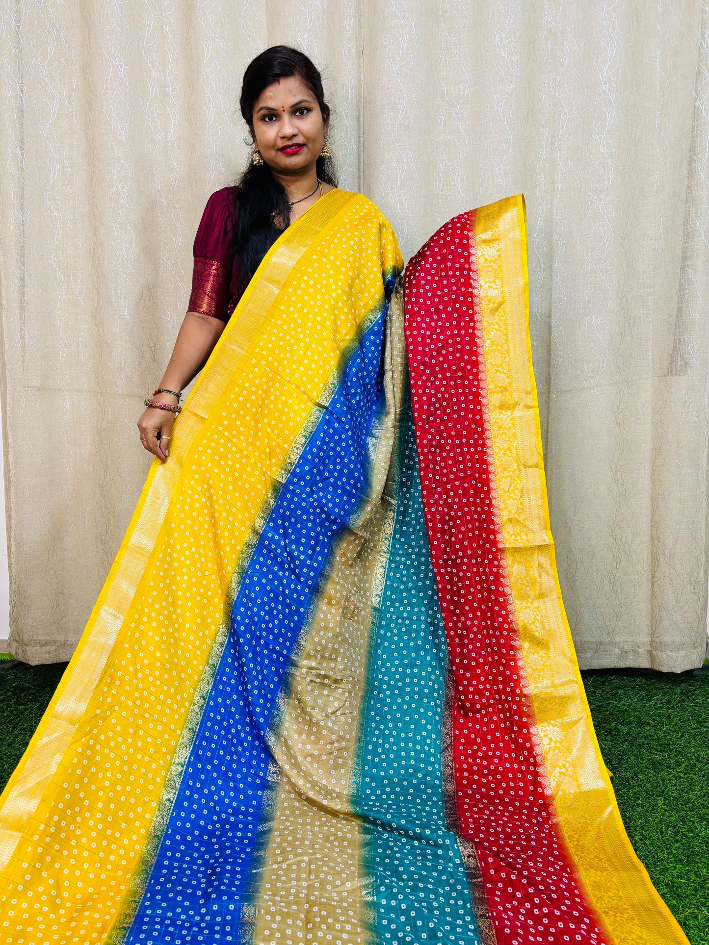 బహుళ వర్ణ డోలా క్రేప్ సిల్క్