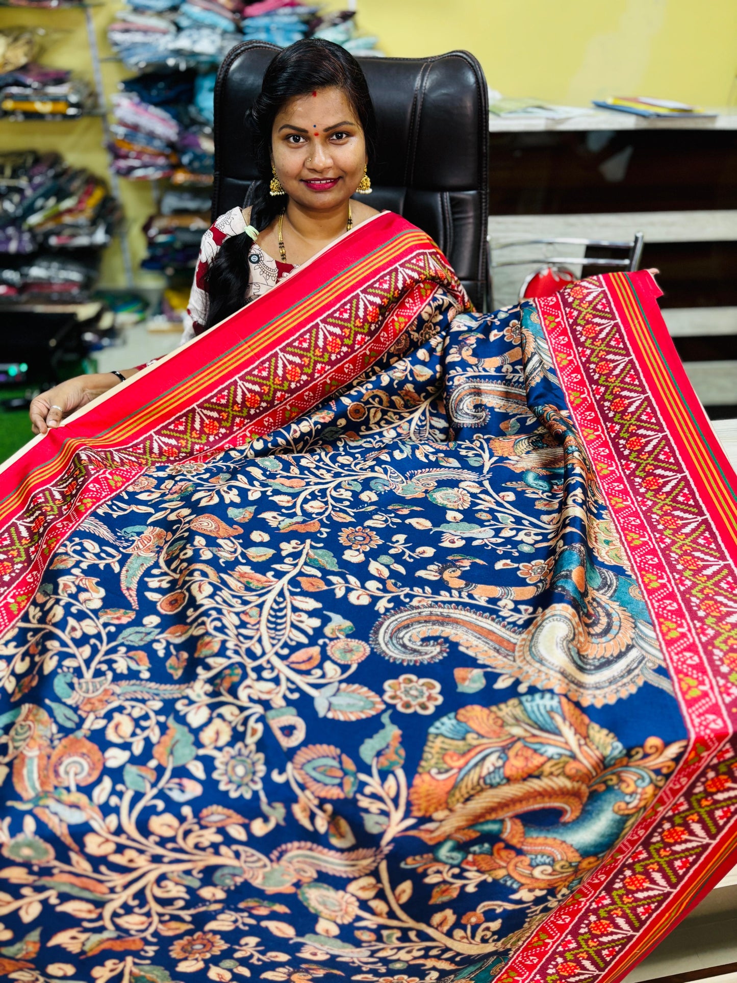 Rajkot Patola Silk Sarees
With Kalamkari Design
With hand oven tussles
Highlights with patola borders