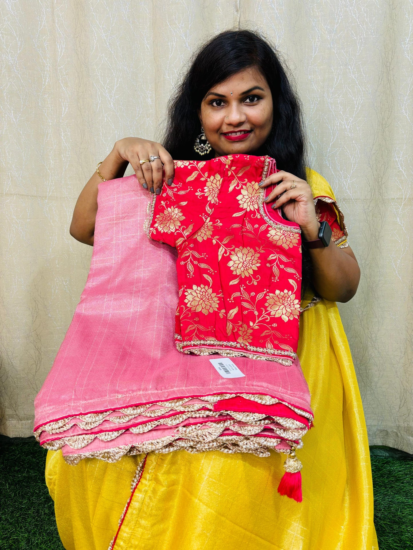 ಮೂಂಗಾ ಕ್ರೇಪ್ ಸೀರೆ