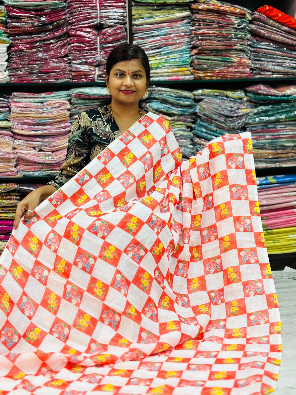 Lenin Designs in checks
Floweral print