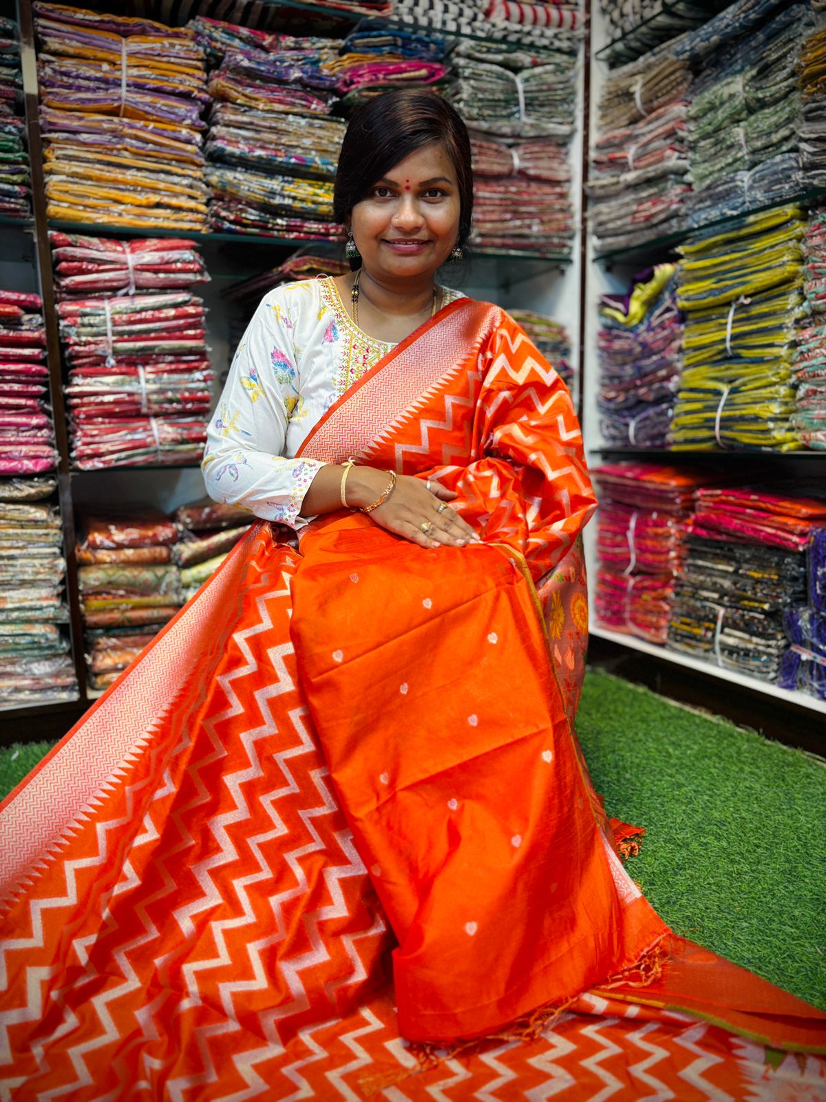 Banarasi pithani Meenakari Weavings