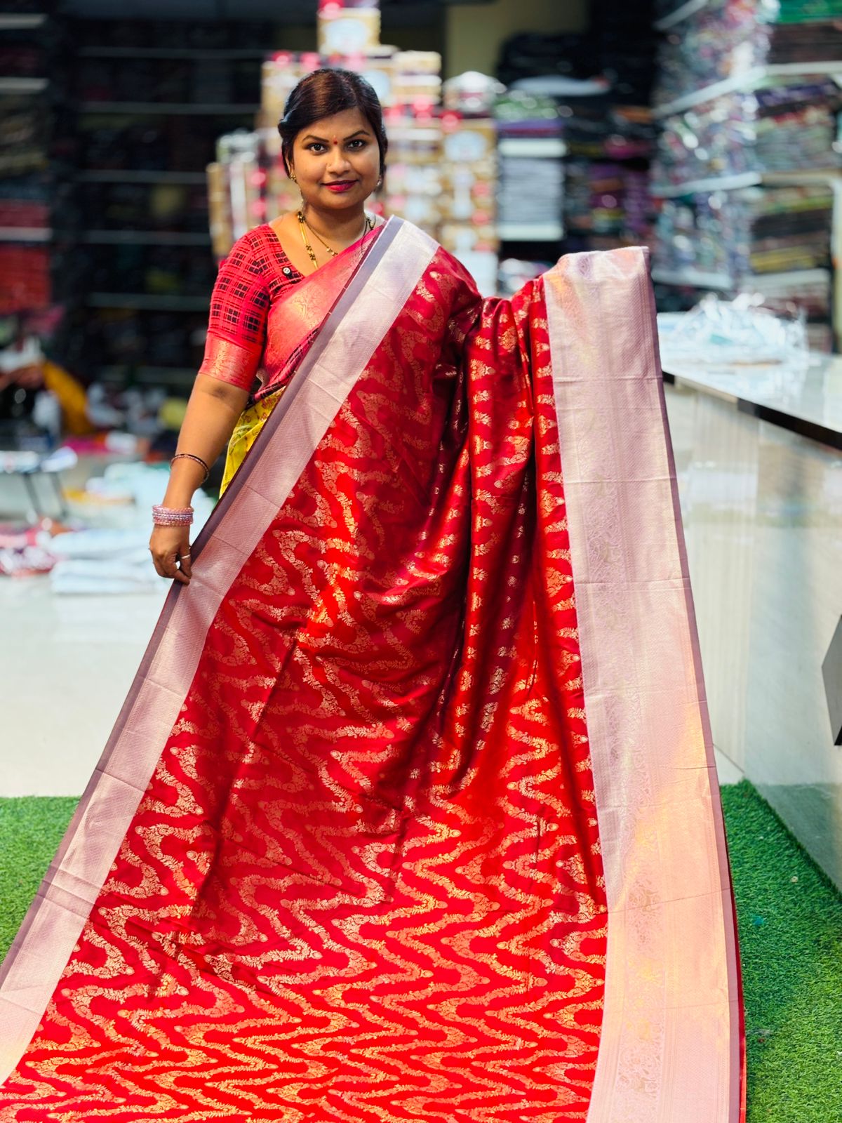 Necklace Banarasi Pattu