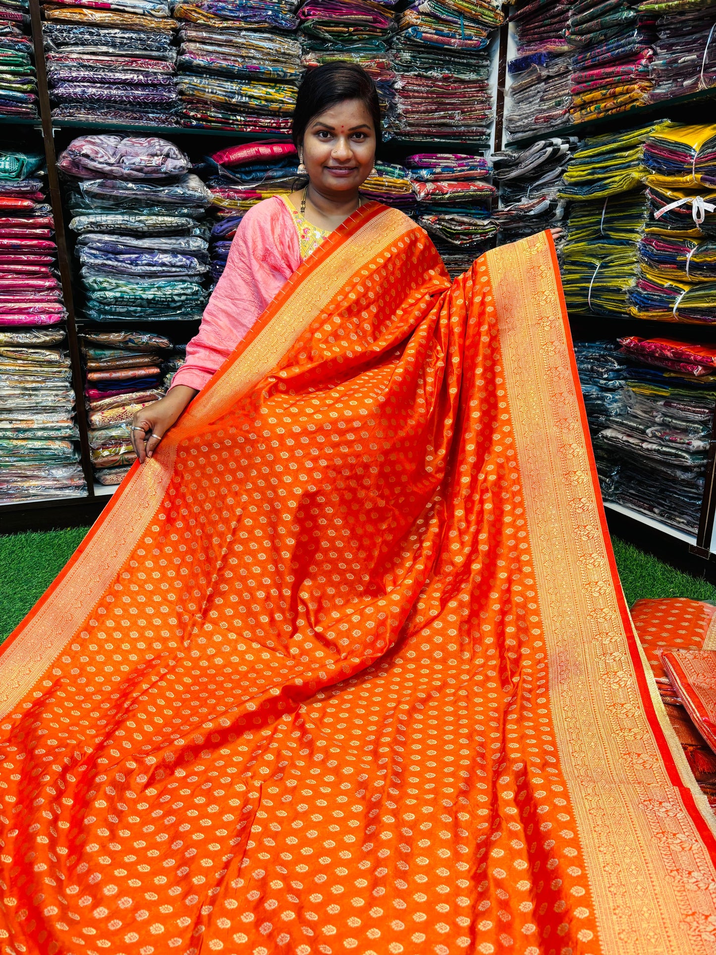 Banarasi 1000 butta weavings