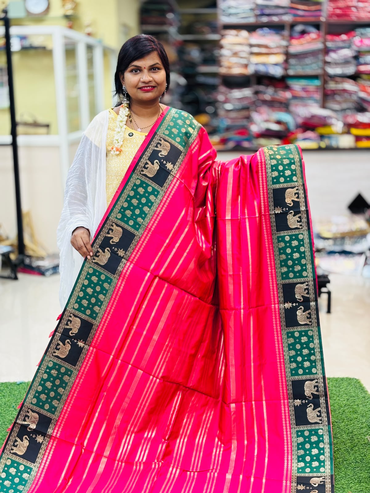 Aarni Gadwals Sarees Pink