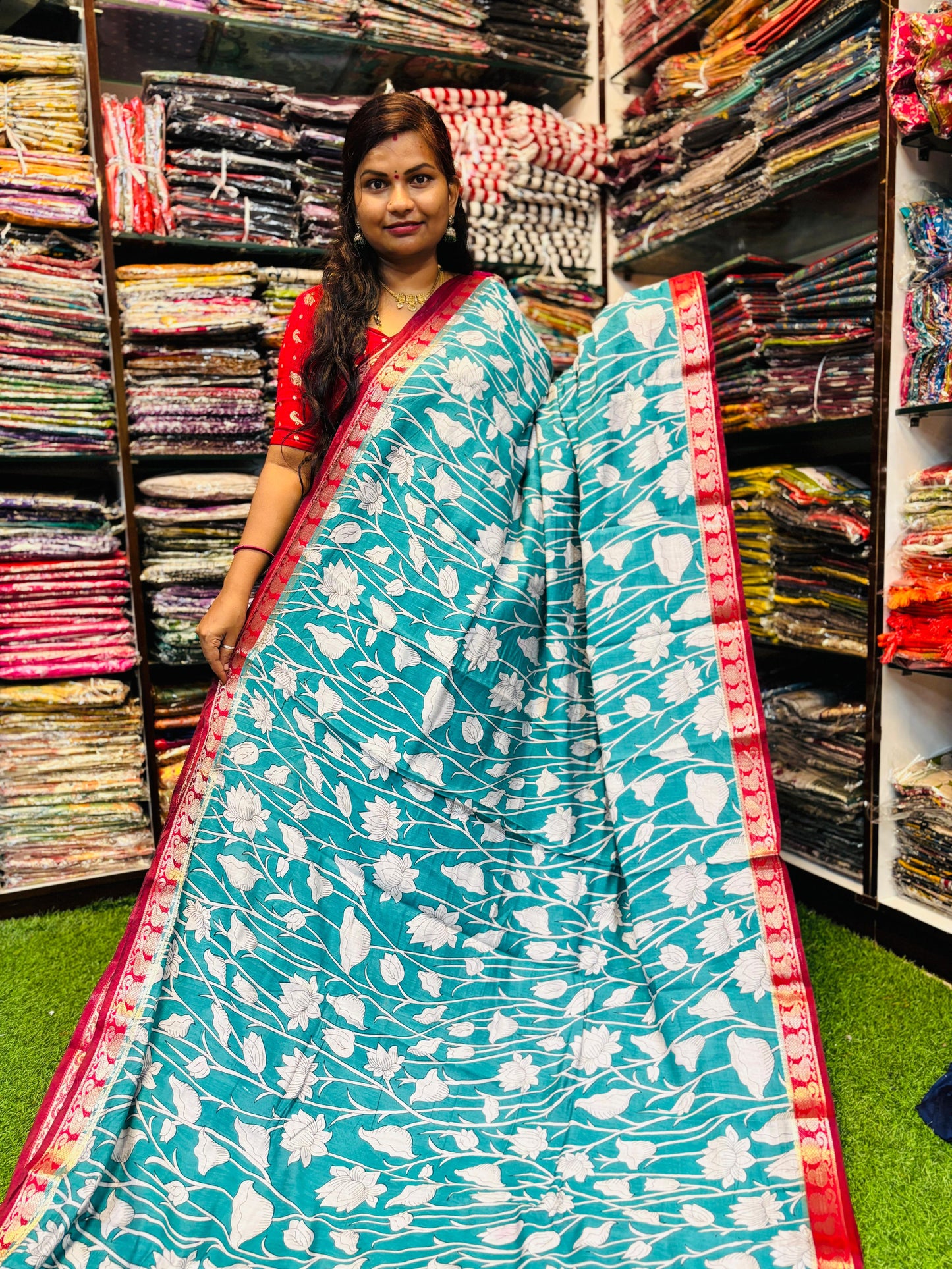 Maheswari silk with tulip designs