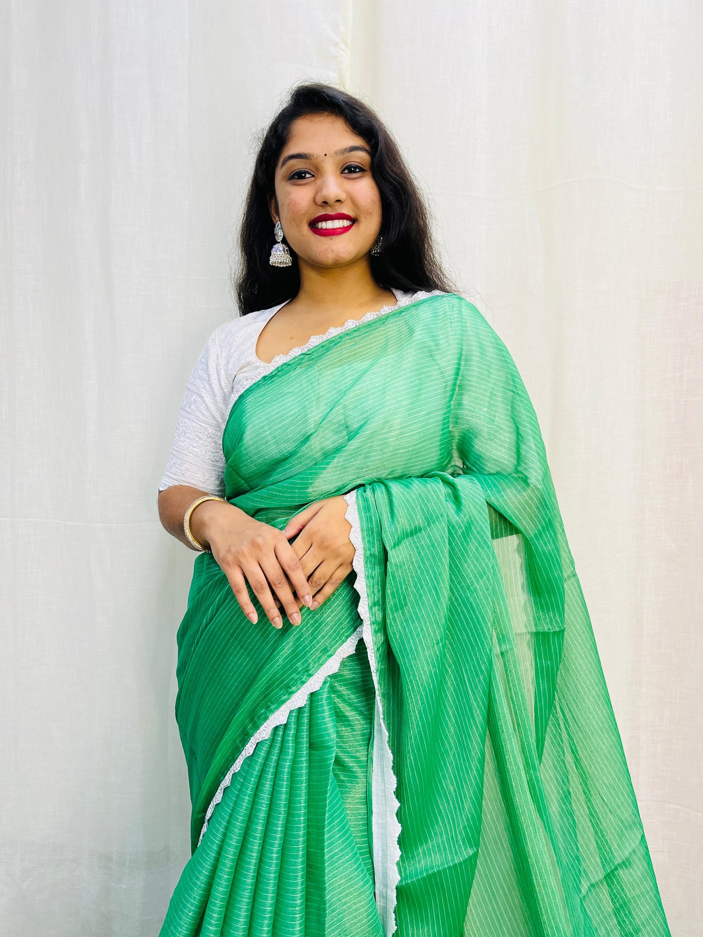 జిమ్మీ చూ చీరలు