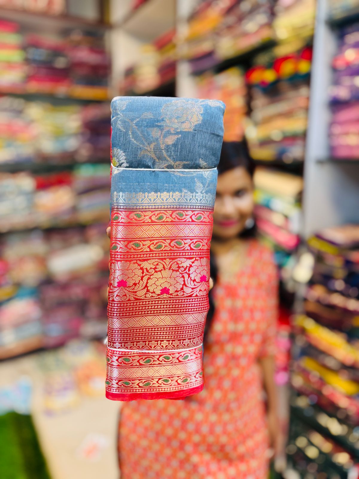 Gadwal Pattu weaving saree