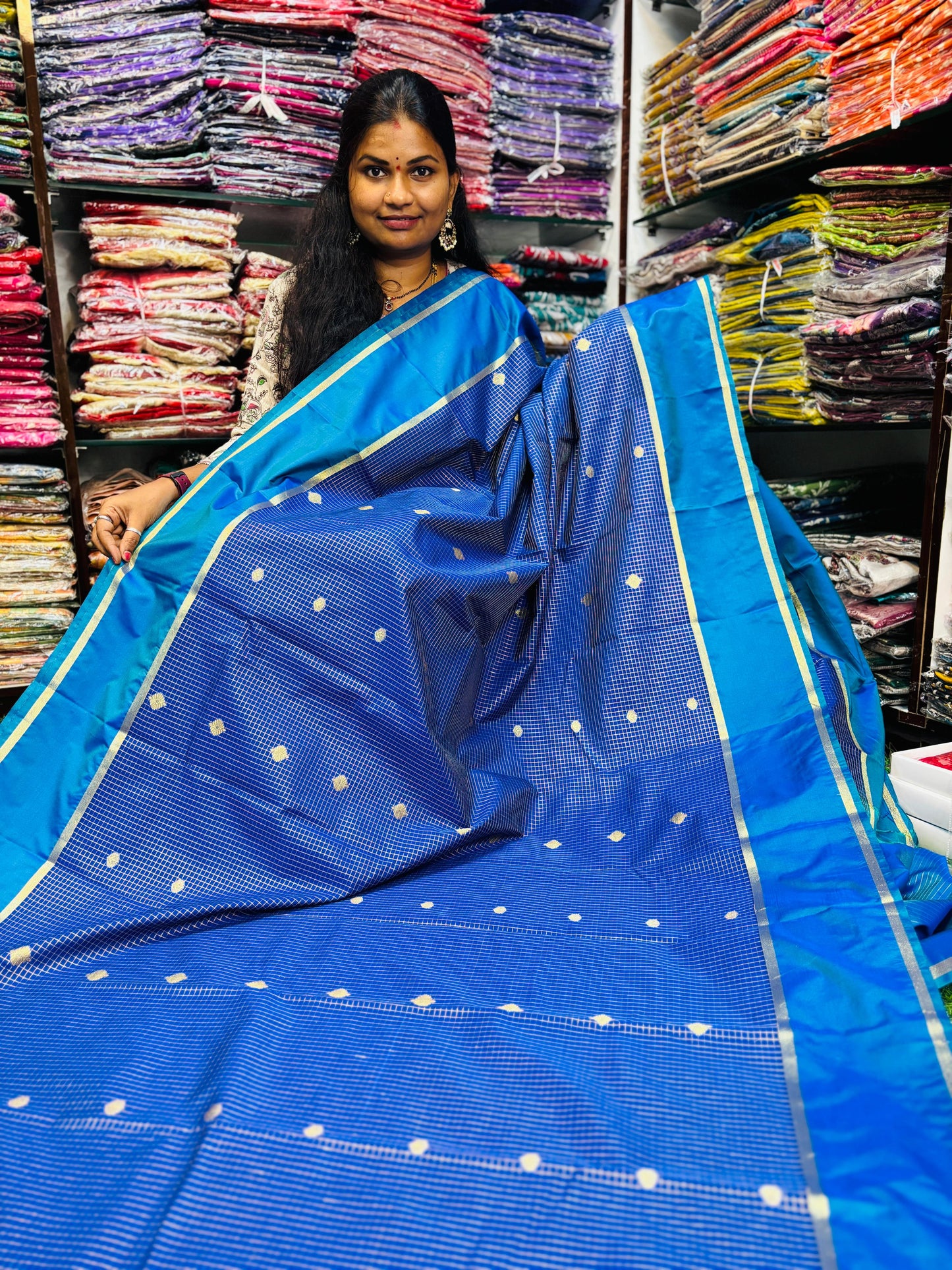 Vintage Gadwal Pattu sarees