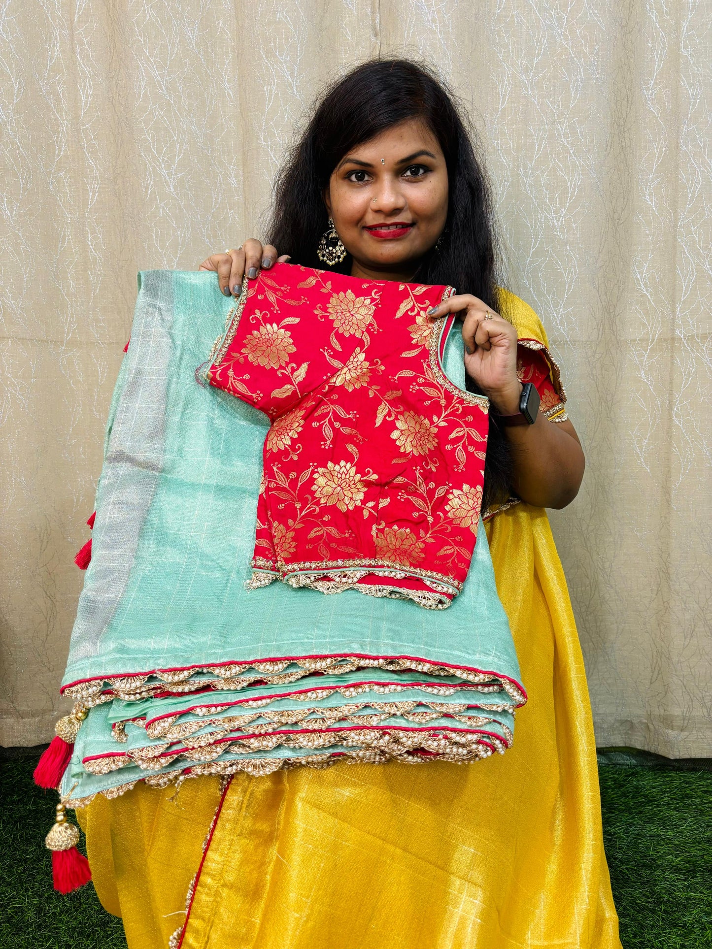 ಮೂಂಗಾ ಕ್ರೇಪ್ ಸೀರೆ