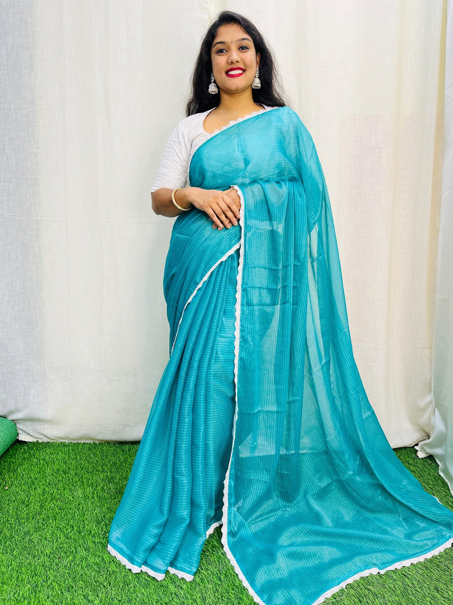 జిమ్మీ చూ చీరలు