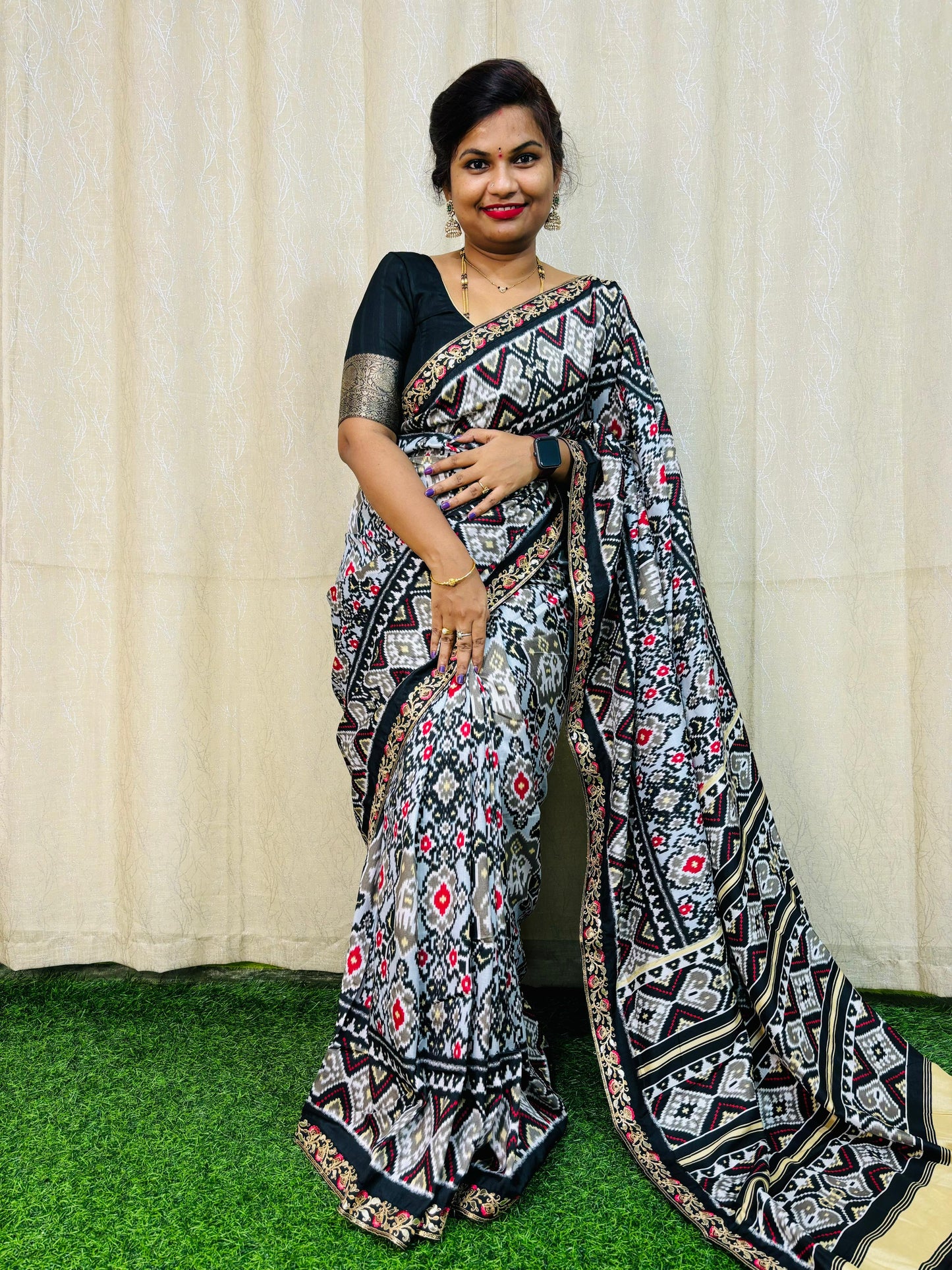 సాఫ్ట్ పటోలా ఇక్కత్