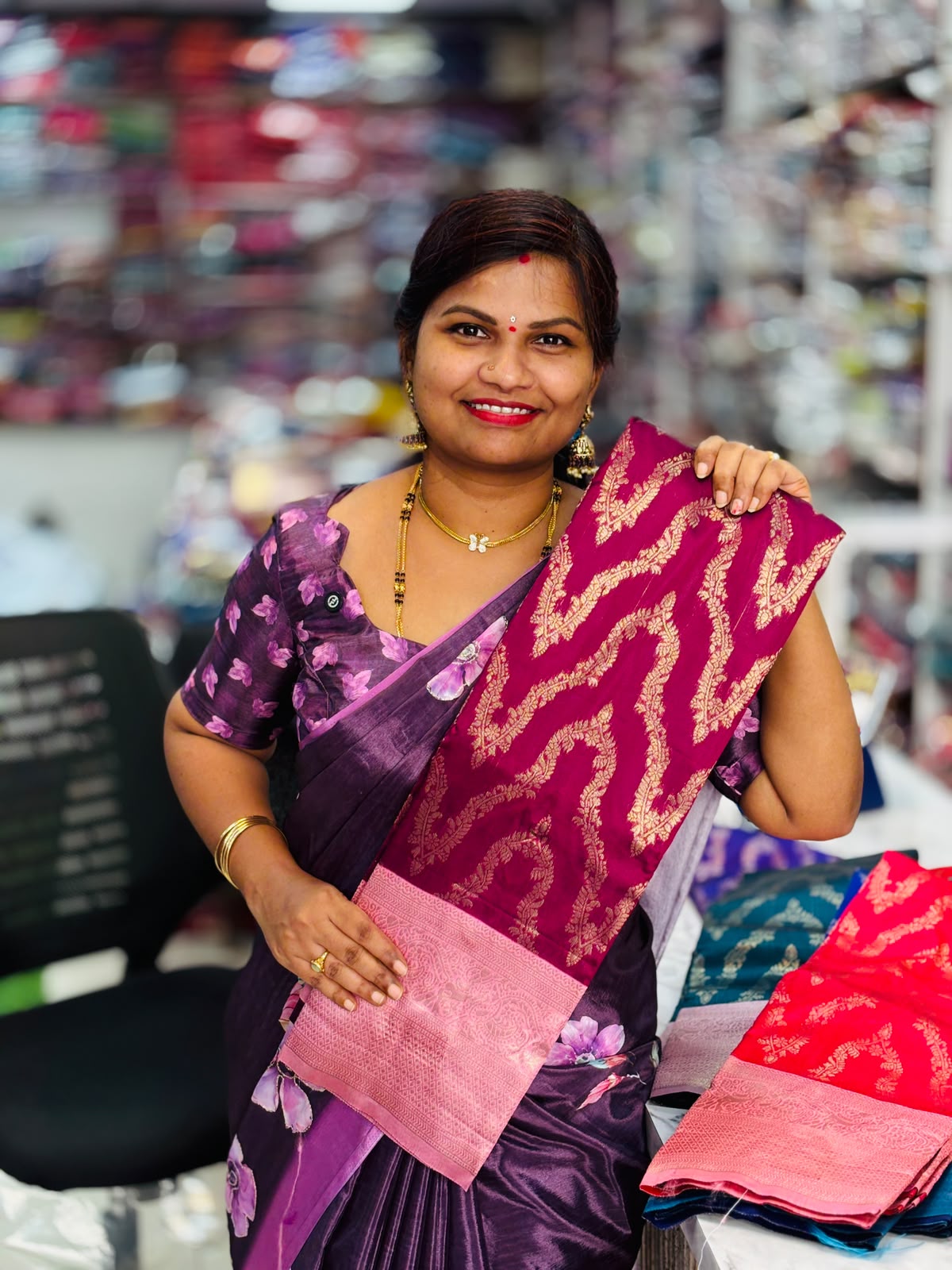 Necklace Banarasi Pattu Sarees