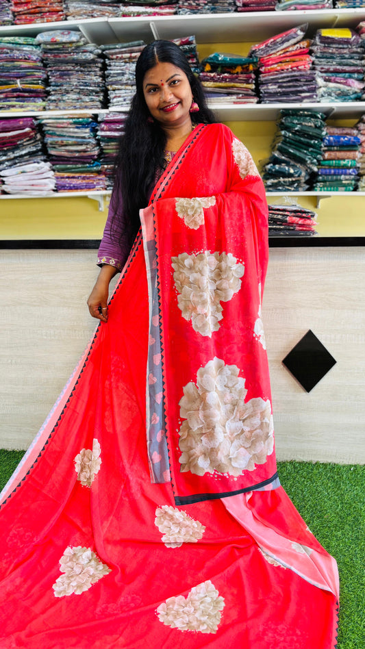 Georgette heart floweral sarees 
Contrast blouse