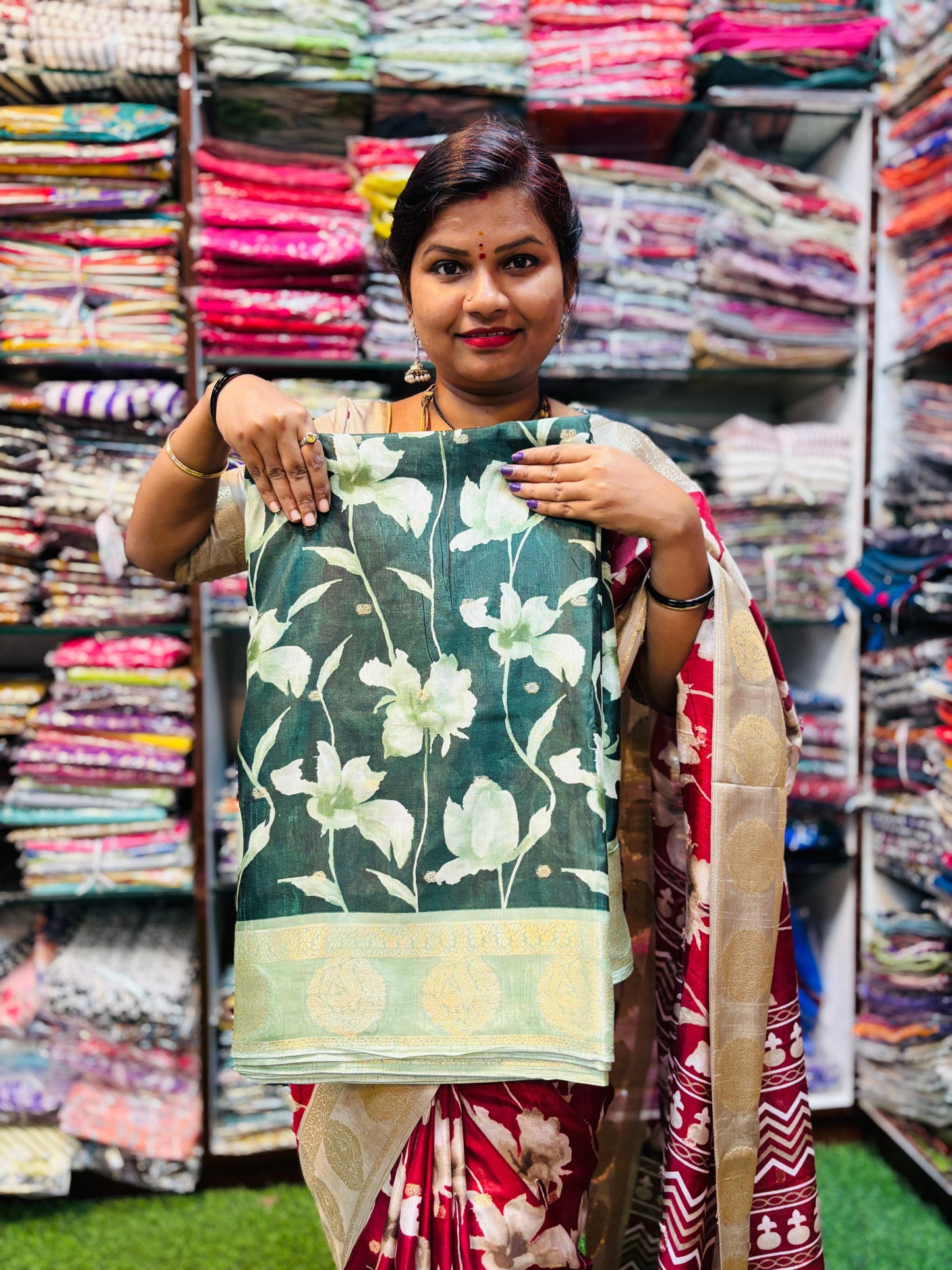 Mangalagiri Peacock Border