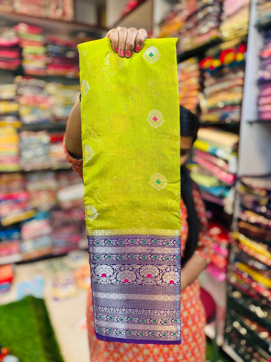 Gadwal Pattu weaving saree