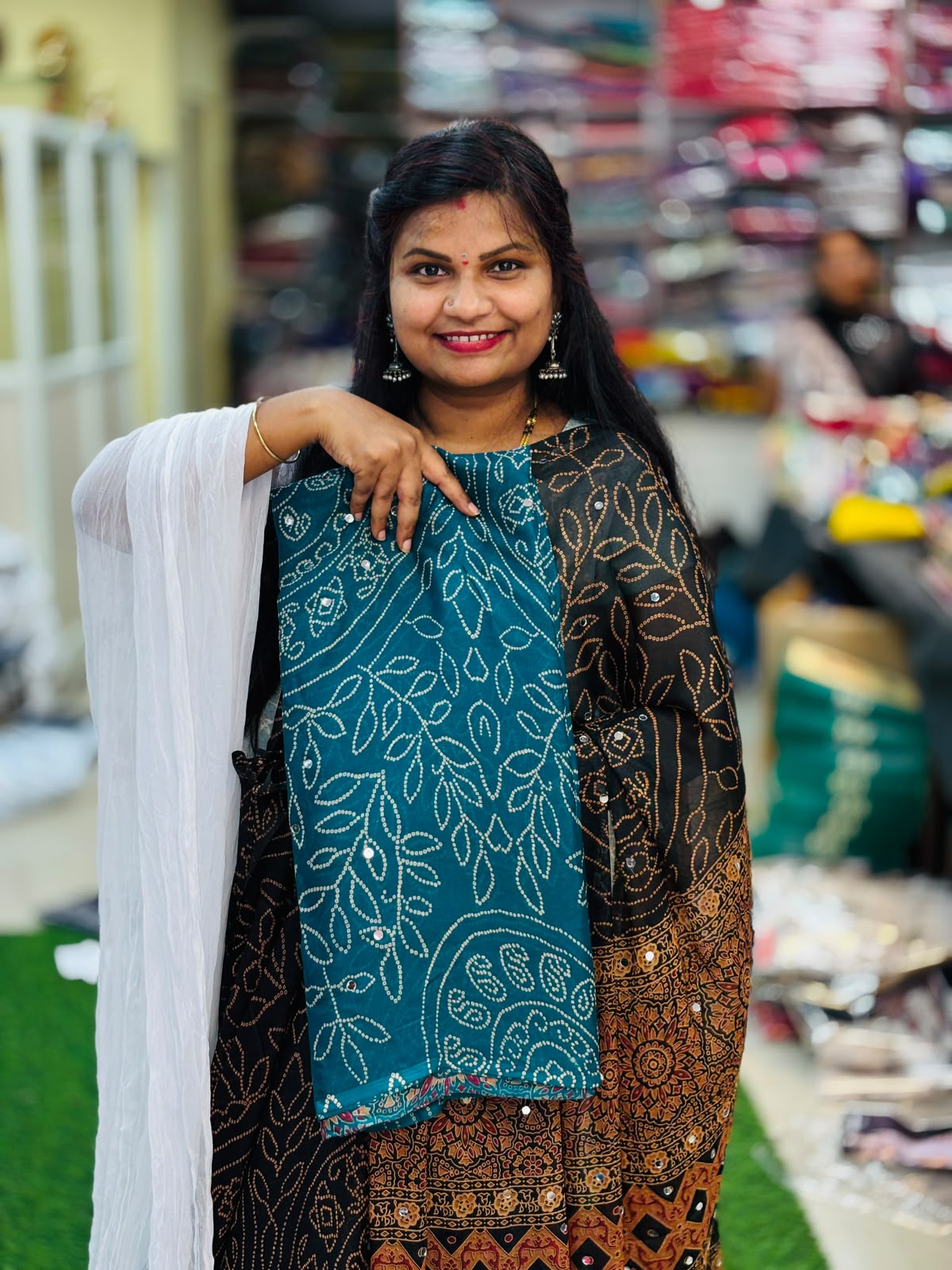 Azrak Chiffon Saree