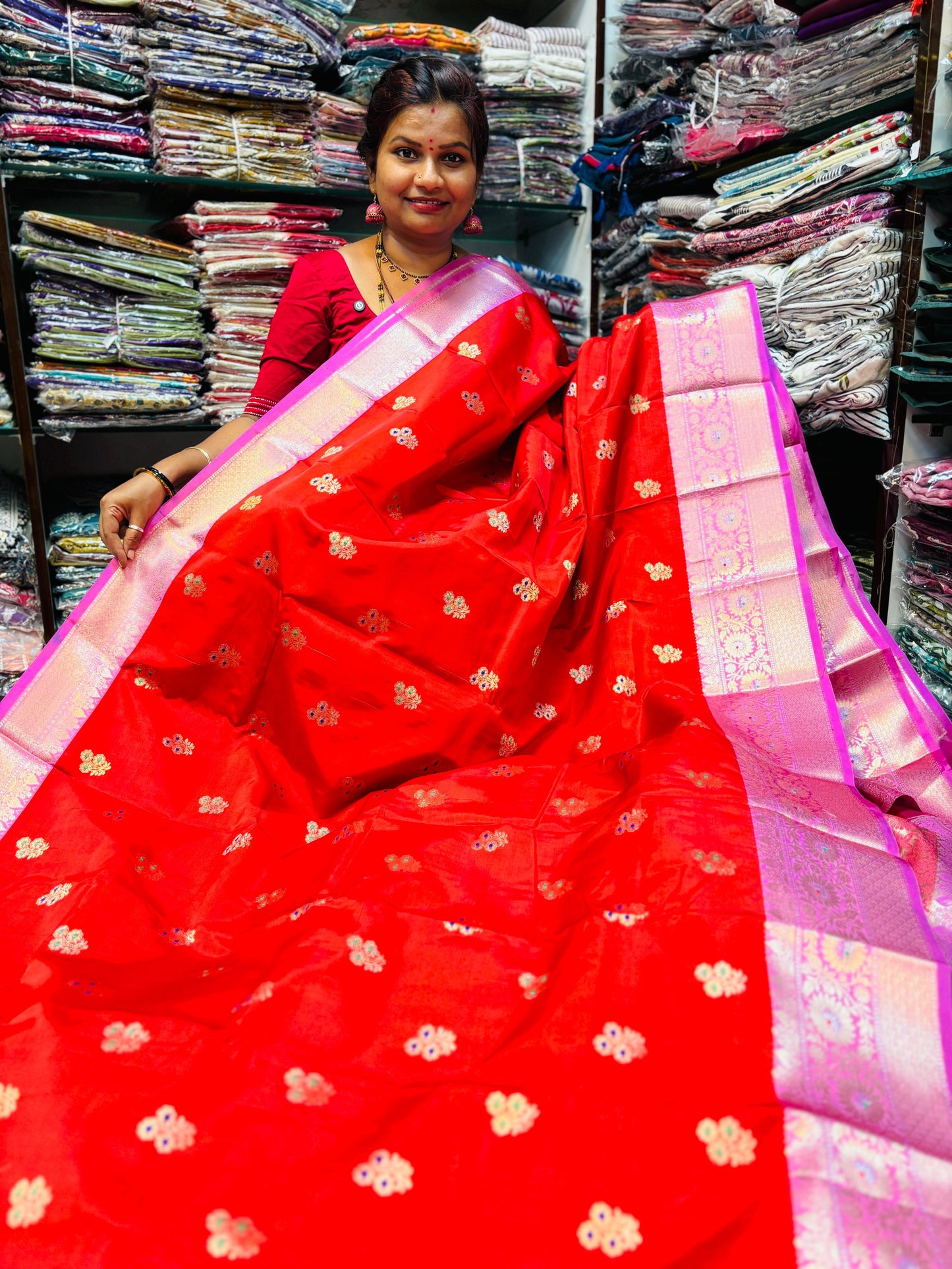 Banarasi semi kanchi Meenakari weavings
Kanchi meenakari borders