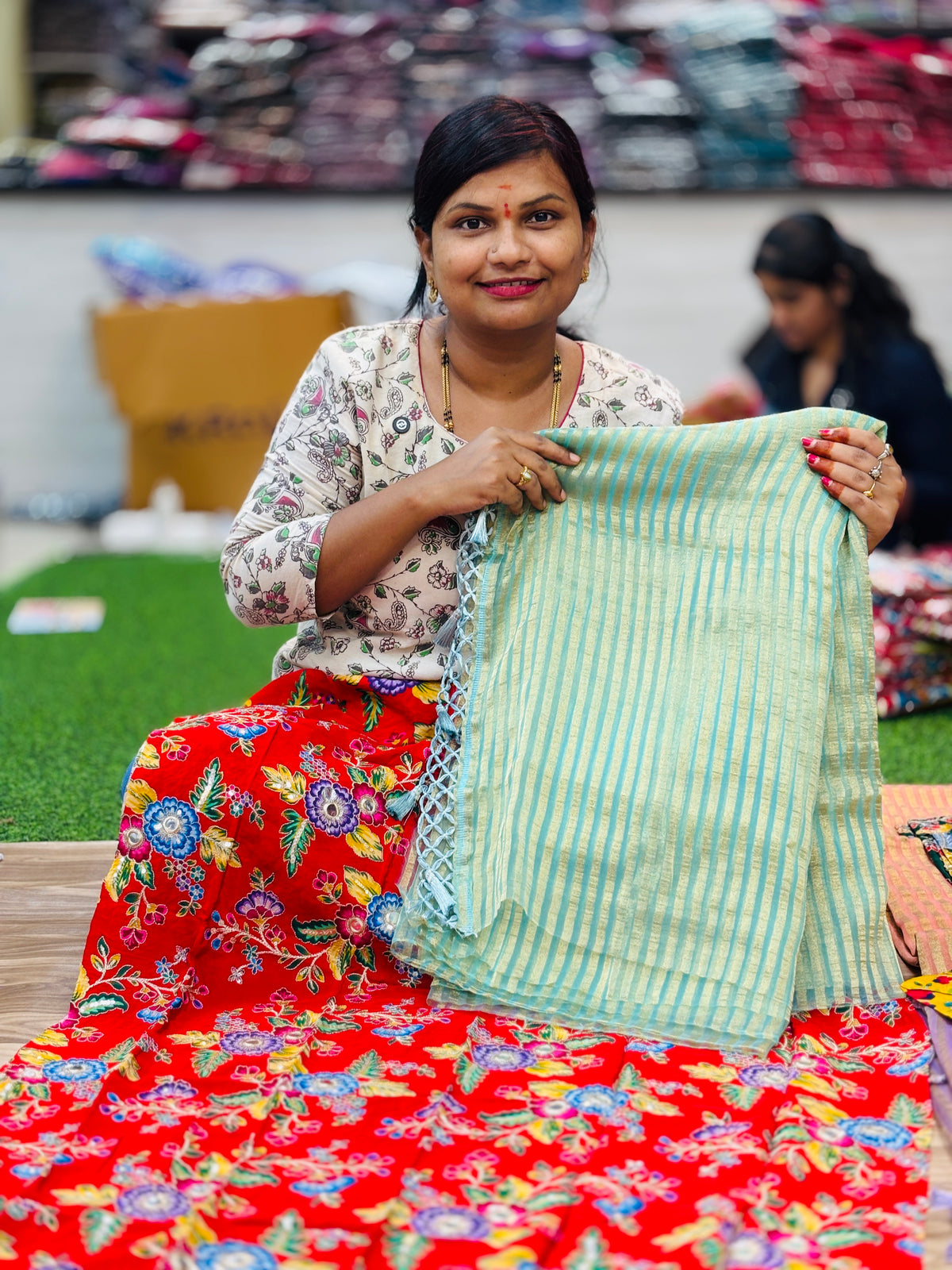 Position blouse Moonga saree