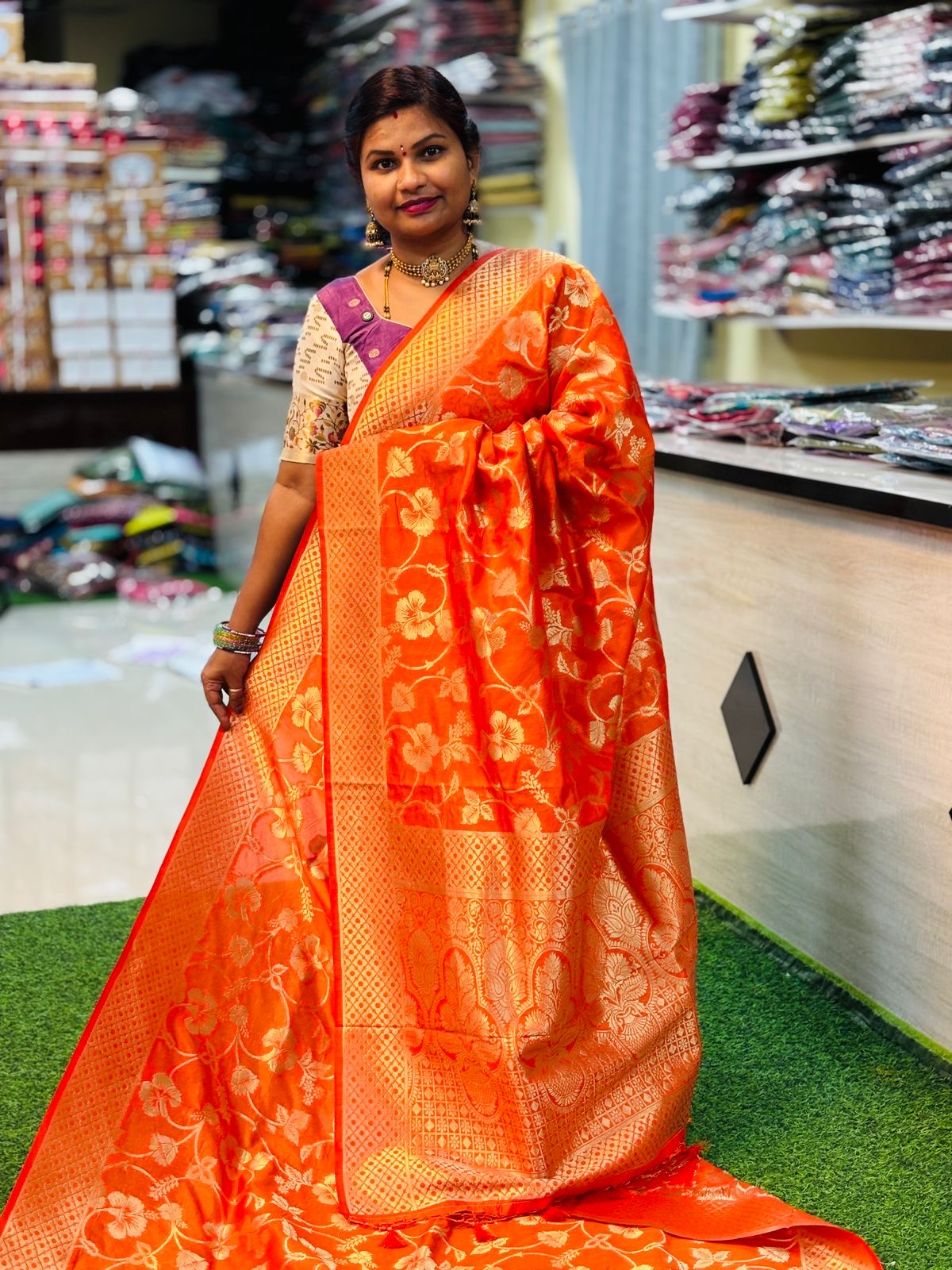 Banarasi Katan Pattu