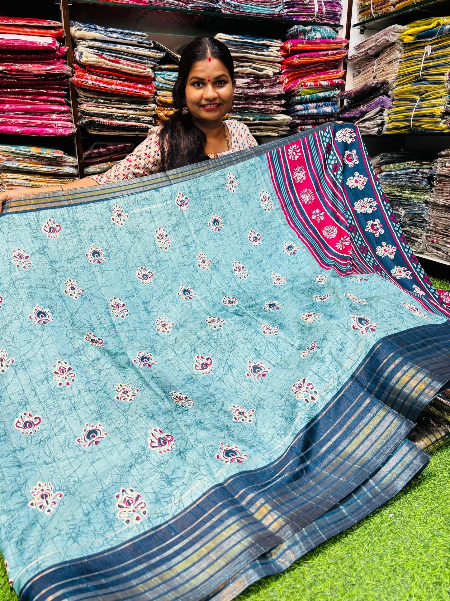 Mashroom silk with zari weaving border