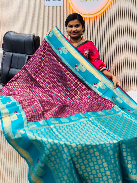 Vintage semi Gadwal  Peacock borders  Floweral Embroidery