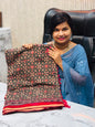 Azrak lenins with foil mirrors  Small borders  Contrast blouse