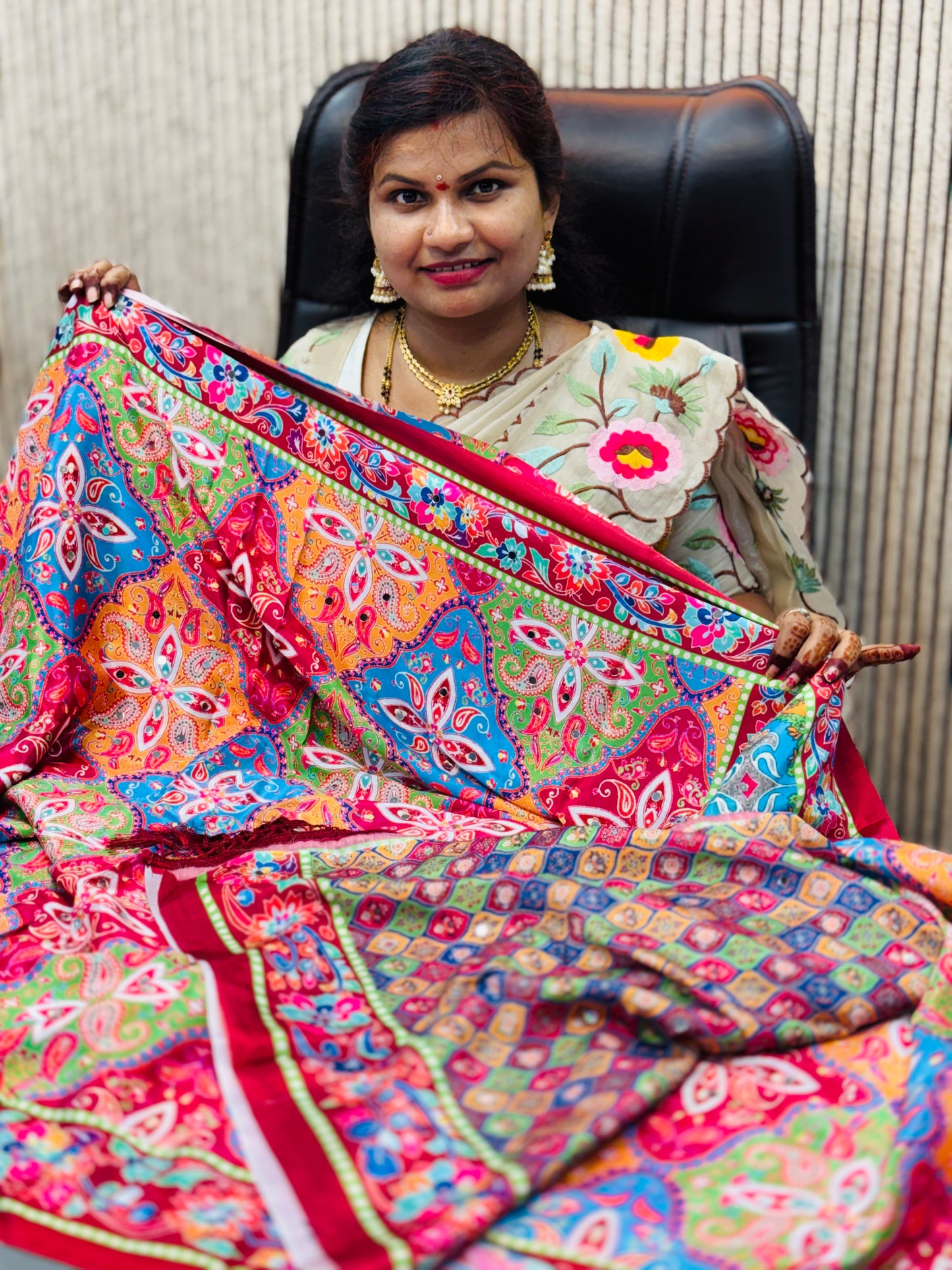 Azrak chinnon Real mirrors saree