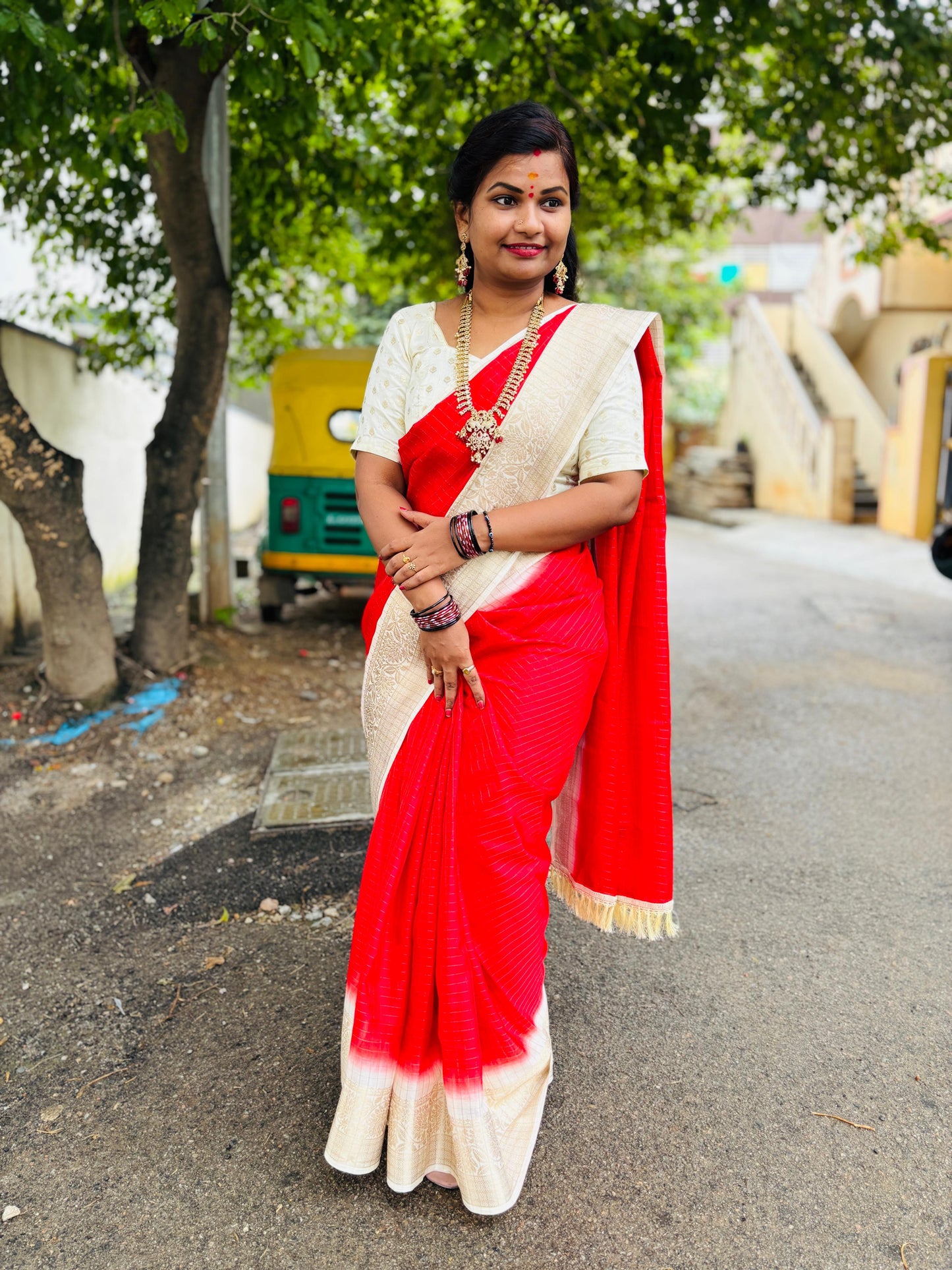 KANCHI SILK 
RED and Cream