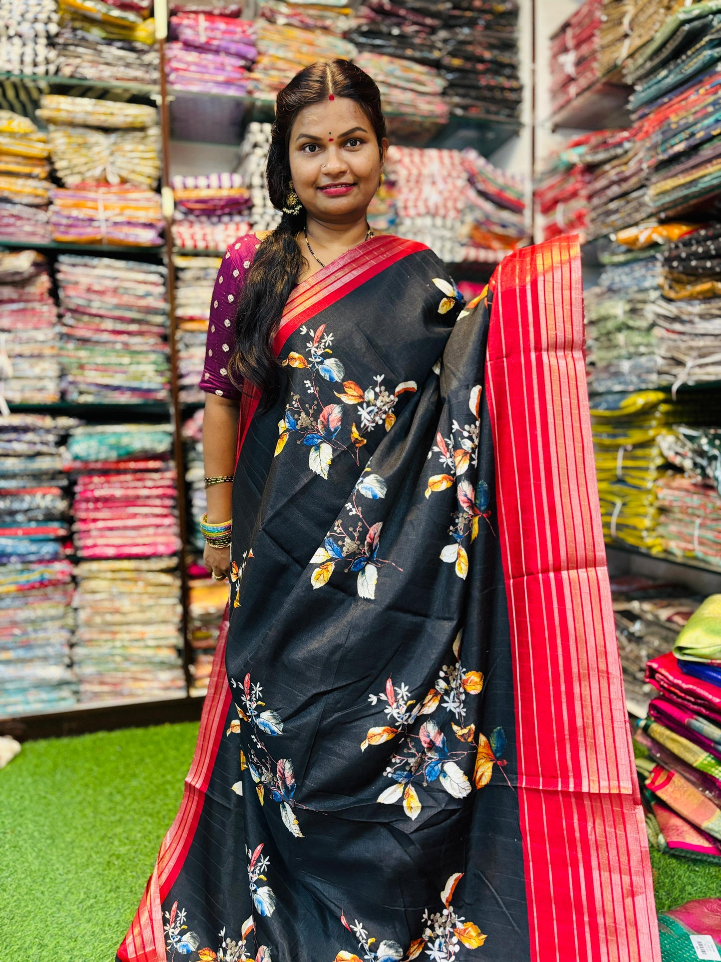 Mashroom Silk Floweral print contrast borders