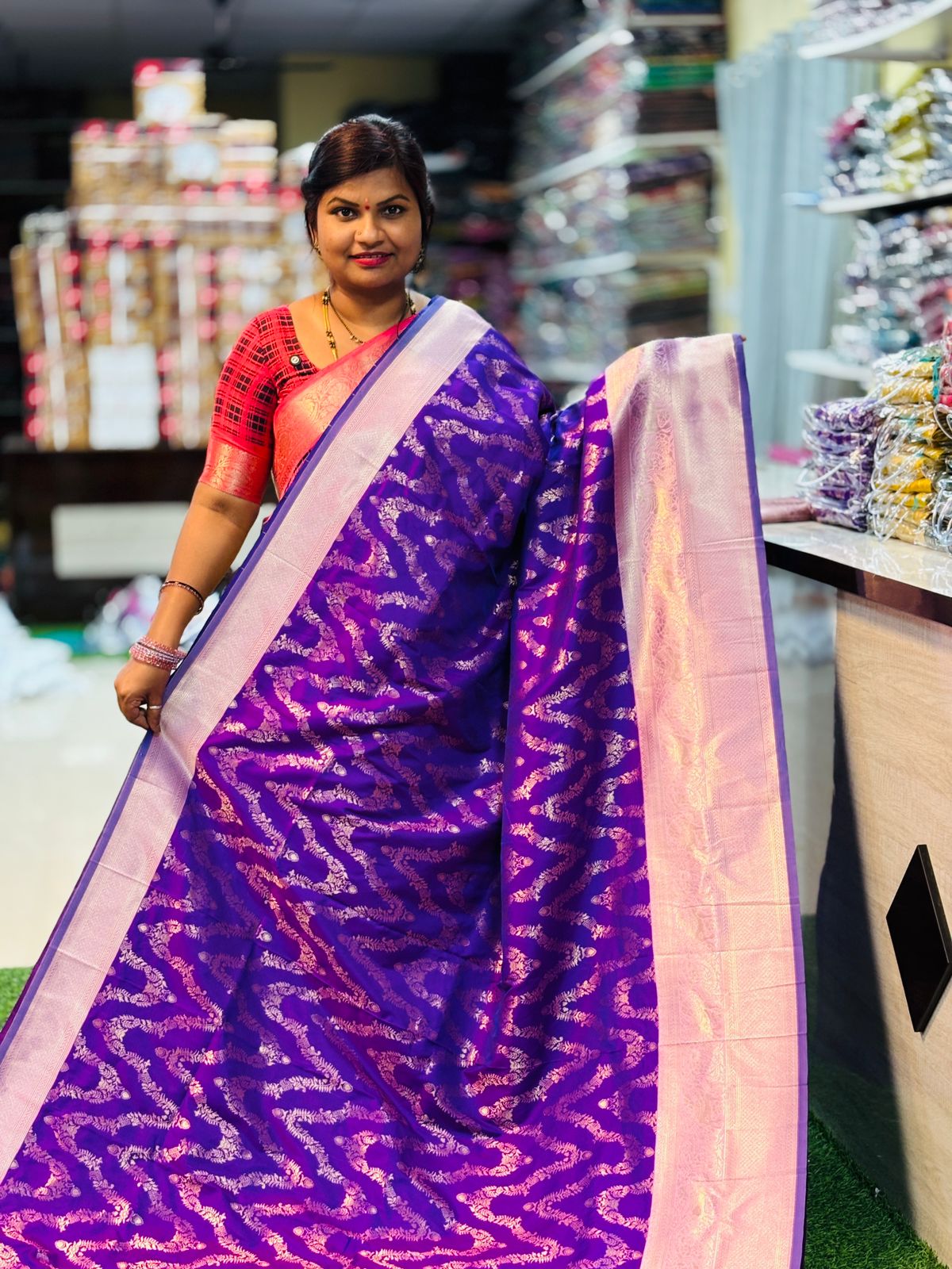 Necklace Banarasi Pattu