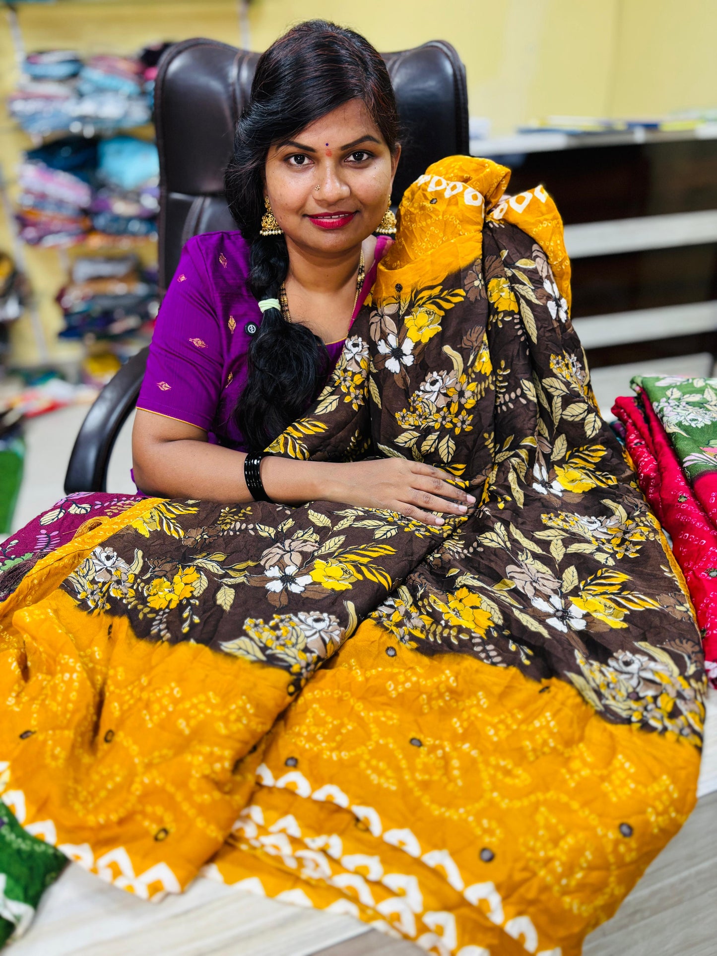 Moss chiffons with floweral print
2D Bandini with foil mirrors