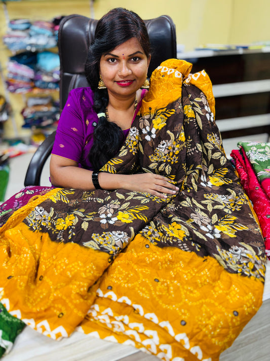 Moss chiffons with floweral print
2D Bandini with foil mirrors