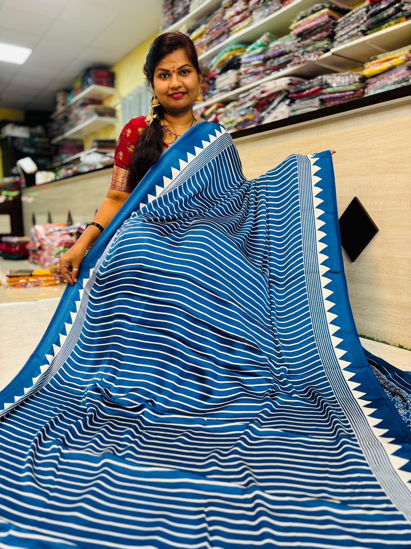 Azrak model Silk