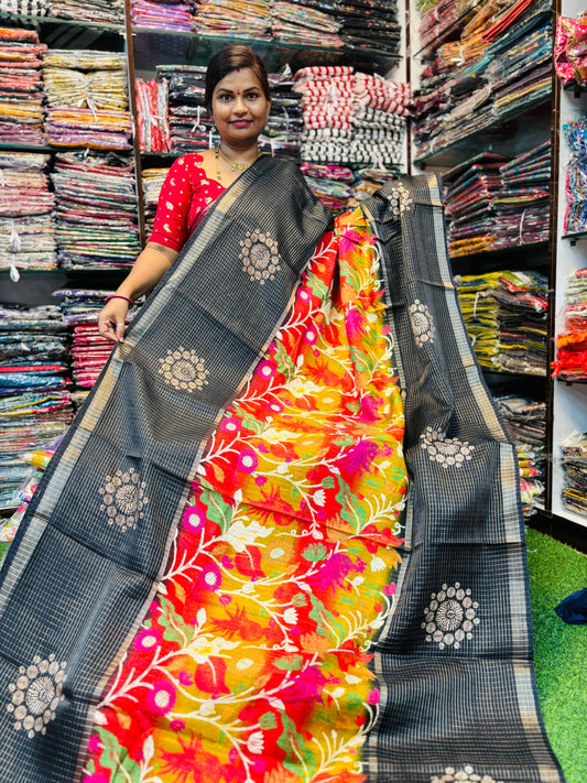 Crepe silk Center design