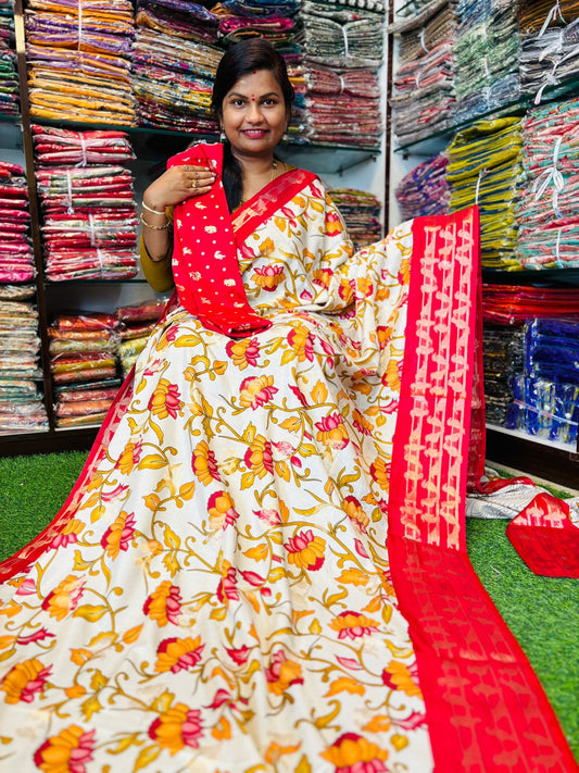 Mangalagiri Kalamkari Pattu
Parrot weavings