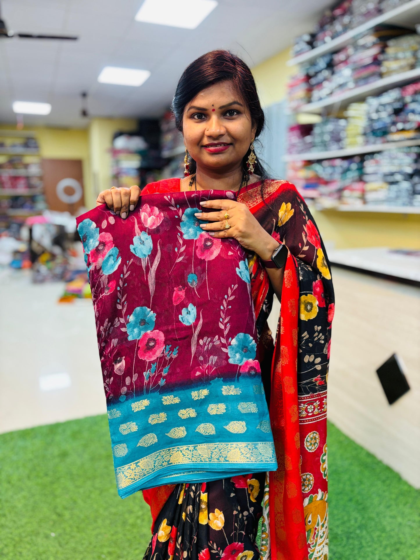 Mashmellow georgette 
Contrast border