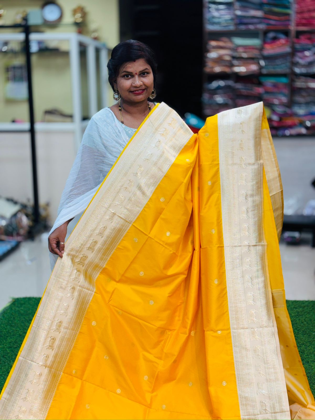 Kamadhenu Gadwals Sarees