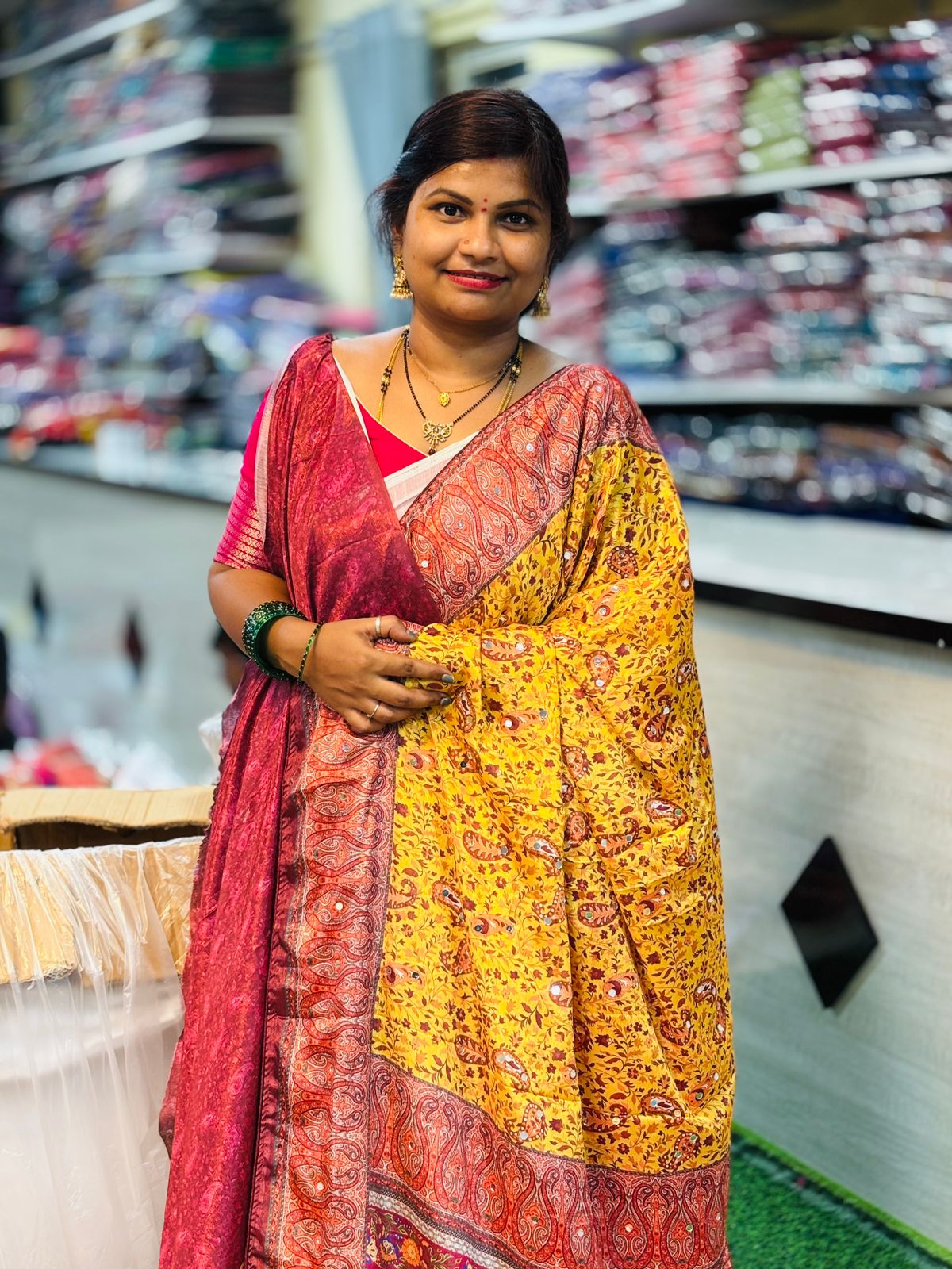 Azrak model silk