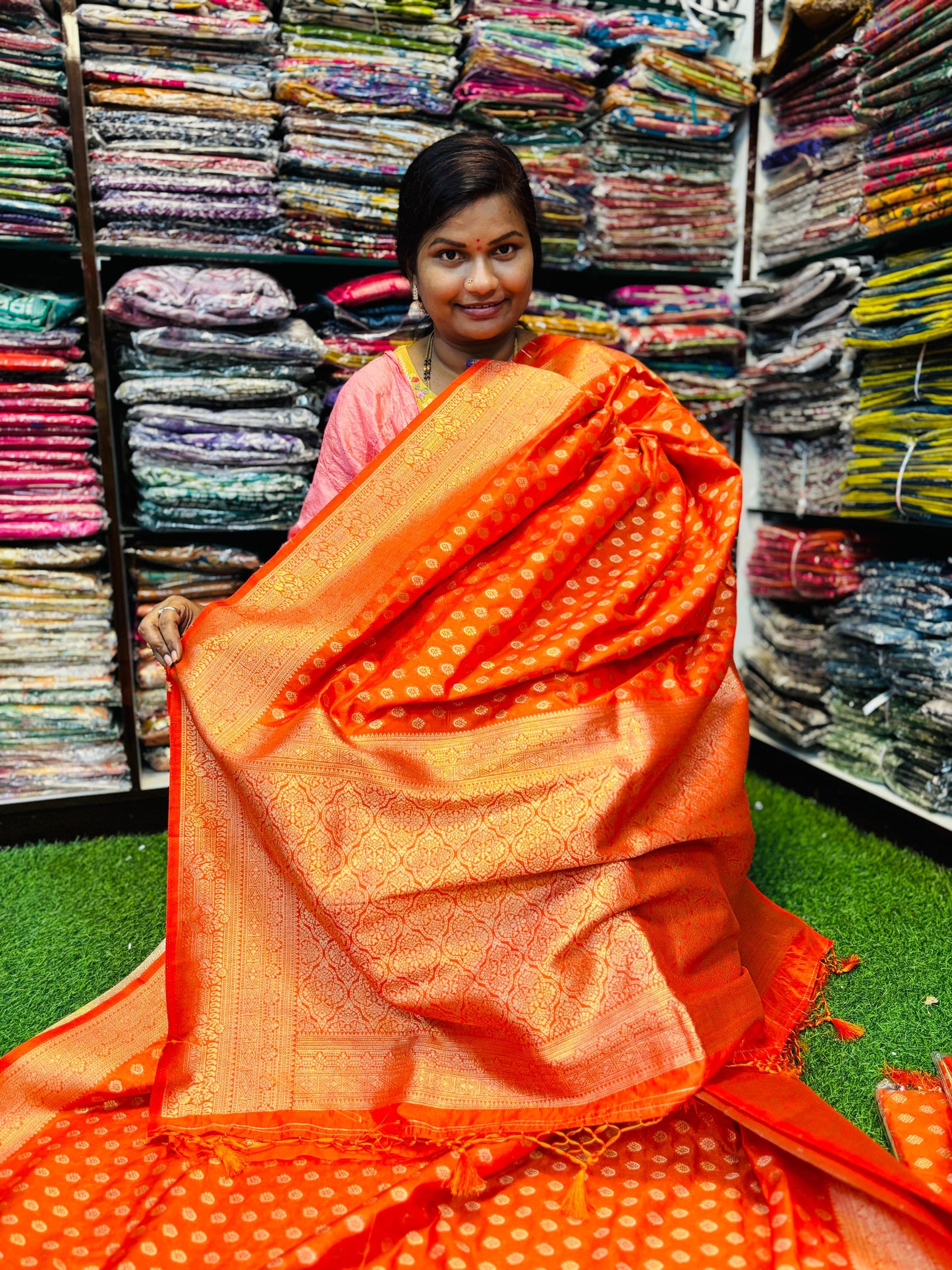 Banarasi 1000 butta weavings