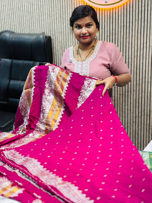 Banarasi Moonga checks