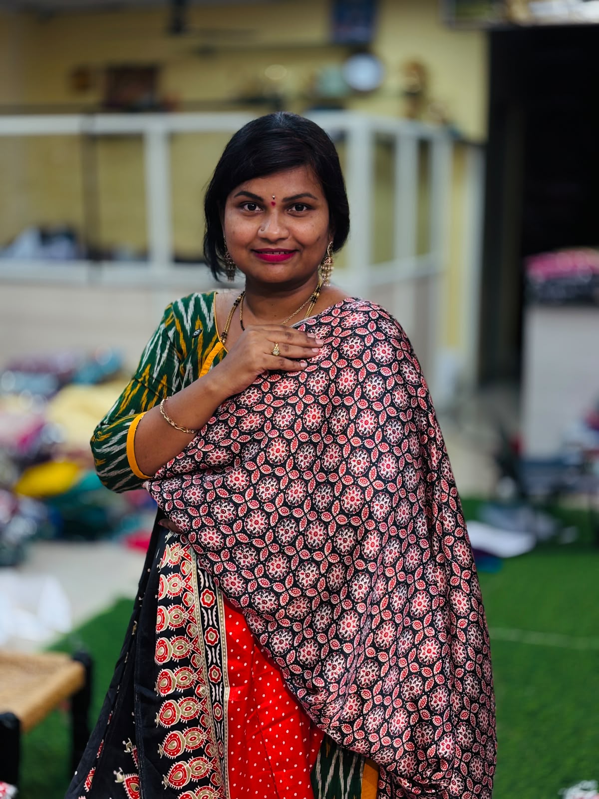 Azrak Modhal Silk-Red