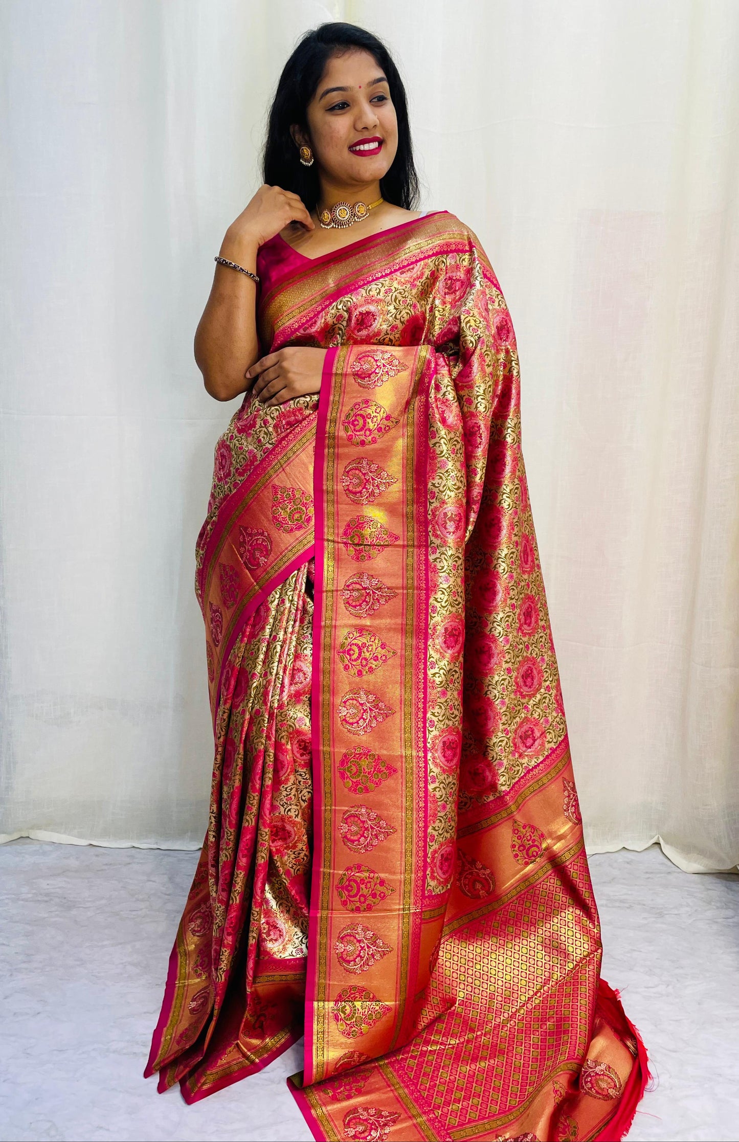 Semi kanchi Pattu